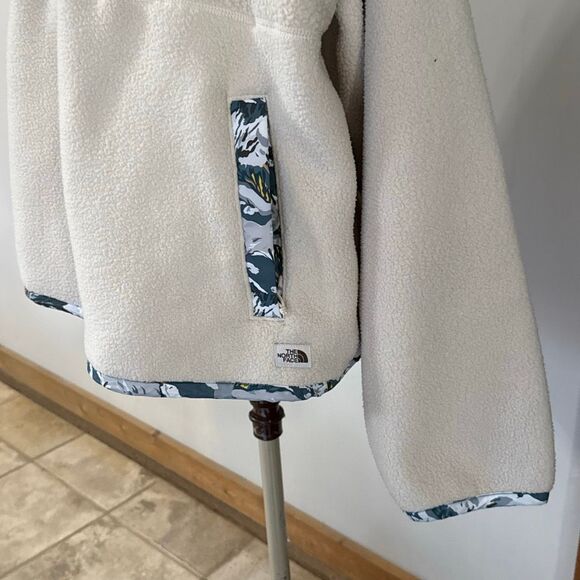 The North Face Womens LIBERTY of London CRAGMONT quarter SNAP FLEECE Bleached Sa - Picture 3 of 9